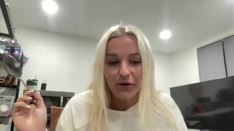 Chloe Babe online show from 10, 1, 2026