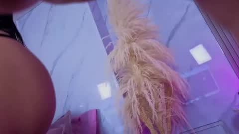 Chlooe online show from 9, 4, 2026