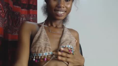 Snapshot of choco_petitqueen chatting on 10, 12, 2024 choco_petitqueen online show from 10, 12, 2024