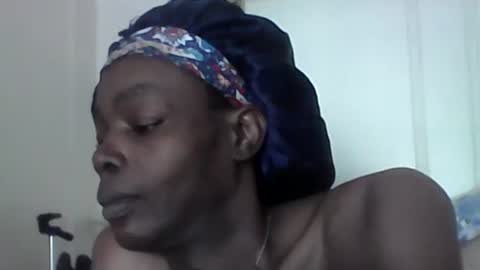 Snapshot of chocolatedrop_ chatting on 1, 6, 2026 chocolatedrop_ online show from 1, 6, 2026