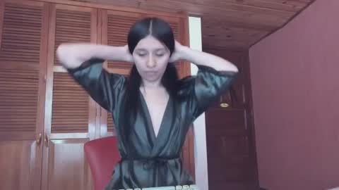  Laura  online show from 2, 1, 2025