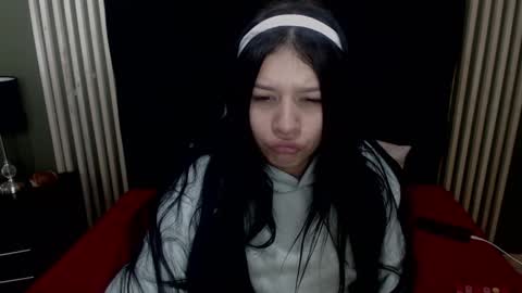  Laura  online show from 20, 1, 2025