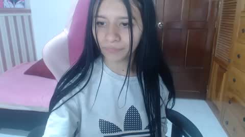  Laura  online show from 13, 2, 2025