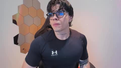 Snapshot of chris_cooperr chatting on 4, 12, 2025 Chris Cooper Independent model online show from 4, 12, 2025