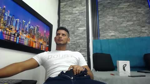 Snapshot of chris_dick2 chatting on 3, 2, 2026 chris_dick2 online show from 3, 2, 2026