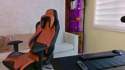 chris reilly online show from 21, 11, 2025