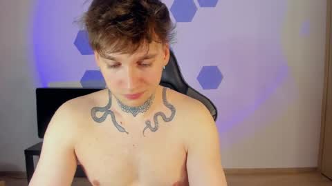 Chris Tyson online show from 5, 3, 2025