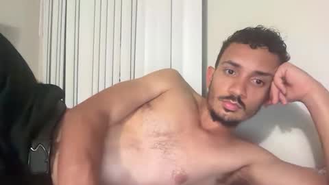 chrislover2125 online show from 17, 4, 2026