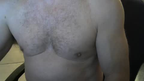 Snapshot of chrismas1 chatting on 4, 2, 2025 chrismas1 online show from 4, 2, 2025