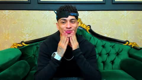 Snapshot of chrismckay_ chatting on 17, 10, 2025 Chris online show from 17, 10, 2025