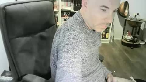 chrisprngr online show from 10, 5, 2026