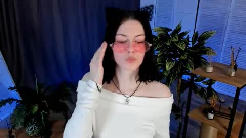 christaschrecongost online show from 28, 2, 2026