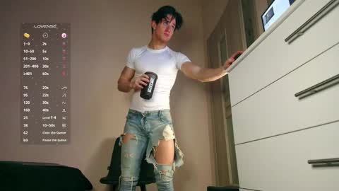 Snapshot of christianlevine_ chatting on 27, 3, 2026 UPVOTE ME ------ ILL DO SOMETHING FOR FREE online show from 27, 3, 2026