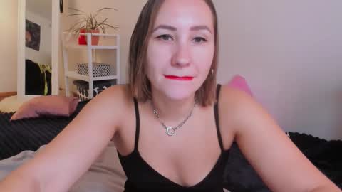 Snapshot of christina_rosse chatting on 19, 10, 2025 christina rosse online show from 19, 10, 2025