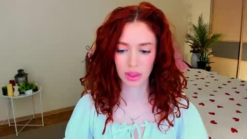 Snapshot of christinaconteeree chatting on 26, 6, 2026 christinaconteeree online show from 26, 6, 2026