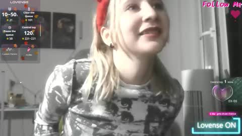 christinafiveplus online show from 9, 10, 2025