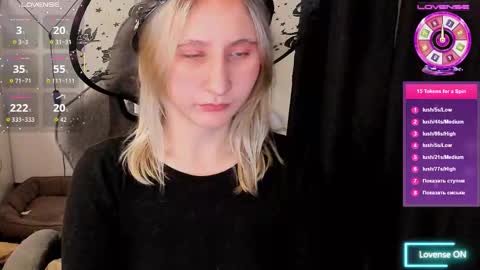 christinafiveplus online show from 17, 10, 2025