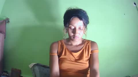 Snapshot of christine213 chatting on 1, 2, 2026 christine213 online show from 1, 2, 2026