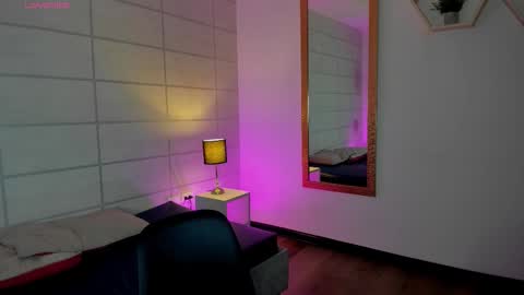 Christine  online show from 3, 3, 2026