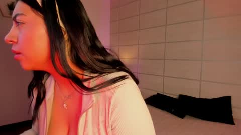 Christine  online show from 31, 3, 2026