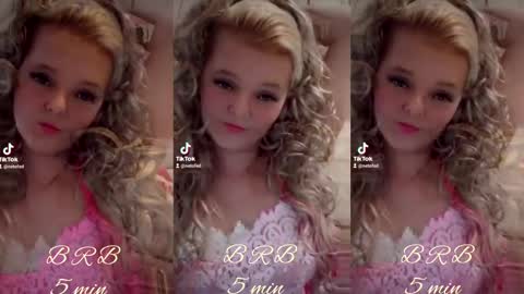 Snapshot of christirose chatting on 15, 2, 2025 Christi online show from 15, 2, 2025