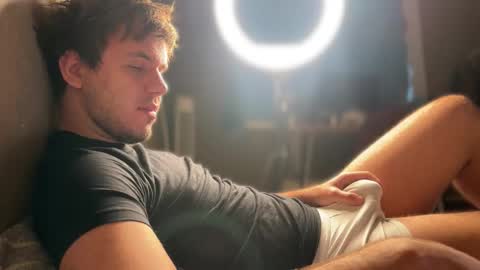 Christopher online show from 1, 11, 2025