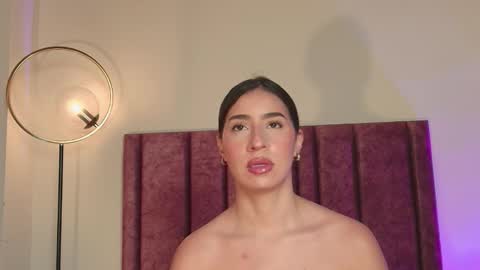 Snapshot of christy_seaa chatting on 15, 10, 2025 Christy online show from 15, 10, 2025