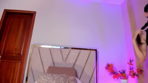 Snapshot of christy_seaa chatting on 6, 11, 2025 Christy online show from 6, 11, 2025