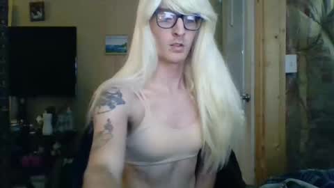 chrisvibess online show from 13, 5, 2026
