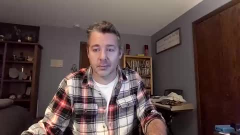 chrisw8121 online show from 16, 12, 2025