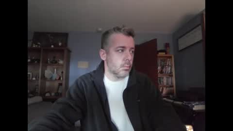 chrisw8121 online show from 7, 2, 2026