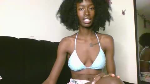 Snapshot of chroe22 chatting on 3, 3, 2026 chroe22 online show from 3, 3, 2026