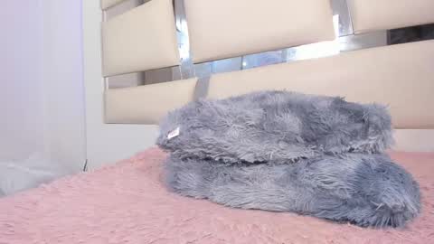 instagram chrystaljade.1 online show from 22, 2, 2025