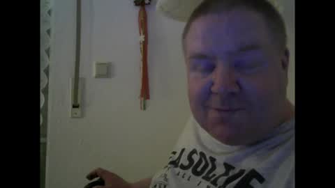 Snapshot of chubby_david chatting on 19, 12, 2025 chubby_david online show from 19, 12, 2025