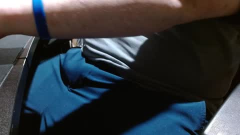 chubbyuncut5 online show from 25, 3, 2026