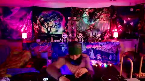 Snapshot of ciciblvd chatting on 9, 7, 2026 Erick Duzzit online show from 9, 7, 2026