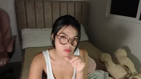Snapshot of cielo_18d chatting on 24, 6, 2026 Mia online show from 24, 6, 2026