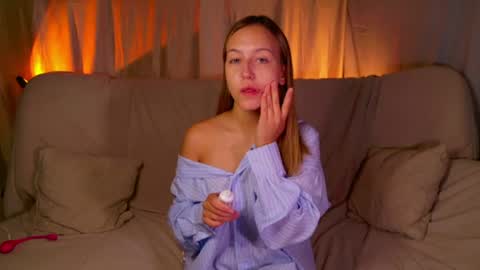 cindylovesmith online show from 12, 7, 2026