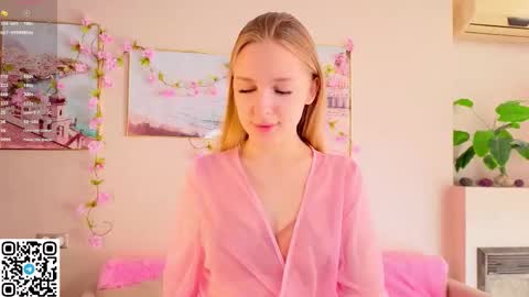 Snapshot of cindyreming01 chatting on 3, 10, 2025 indy online show from 3, 10, 2025