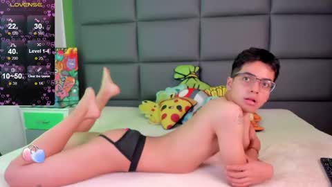 Snapshot of cinnamon_boyx chatting on 8, 3, 2025 Cinna Boy online show from 8, 3, 2025