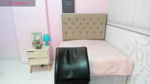 Circe Cherry online show from 31, 12, 2024