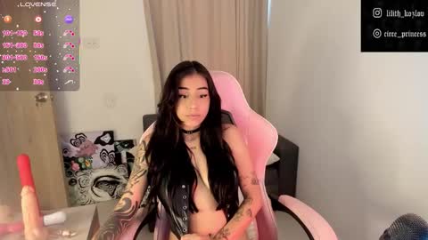 Paulina online show from 7, 11, 2025