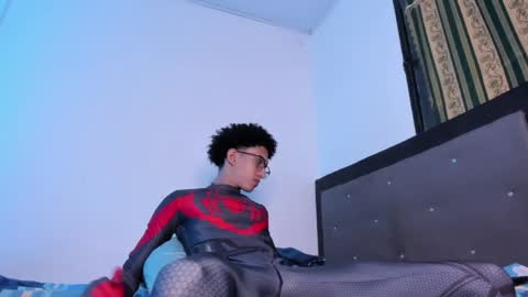 Snapshot of cj_davis1 chatting on 19, 5, 2026 cj_davis1 online show from 19, 5, 2026