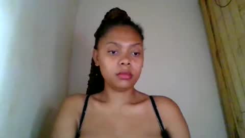 Snapshot of ckamilla45 chatting on 25, 11, 2025 ckamilla45 online show from 25, 11, 2025