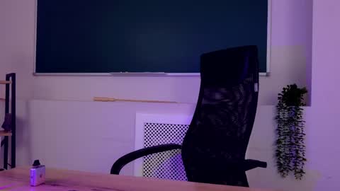 Claire online show from 27, 5, 2026