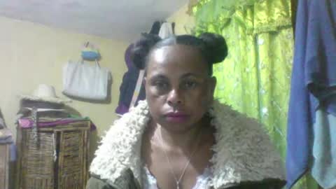 clairette9794 online show from 25, 7, 2026