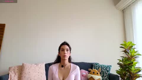 clairevarhol online show from 10, 6, 2026