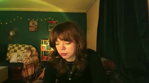 Snapshot of clancyosbourne chatting on 9, 11, 2025 Clancy online show from 9, 11, 2025