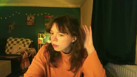 Snapshot of clancyosbourne chatting on 14, 11, 2025 Clancy online show from 14, 11, 2025