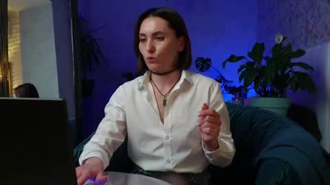 Snapshot of clara_bendover chatting on 27, 5, 2026 Clara online show from 27, 5, 2026